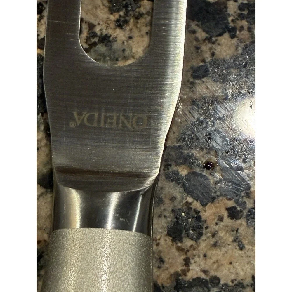 Oneida Preferred 2 Piece Set 8